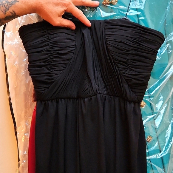 Donna Morgan Dresses & Skirts - Donna Morgan Women's clothing